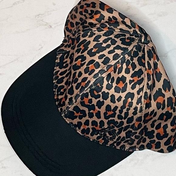 RBX leopard print baseball cap with adjustable strap - Picture 6 of 7